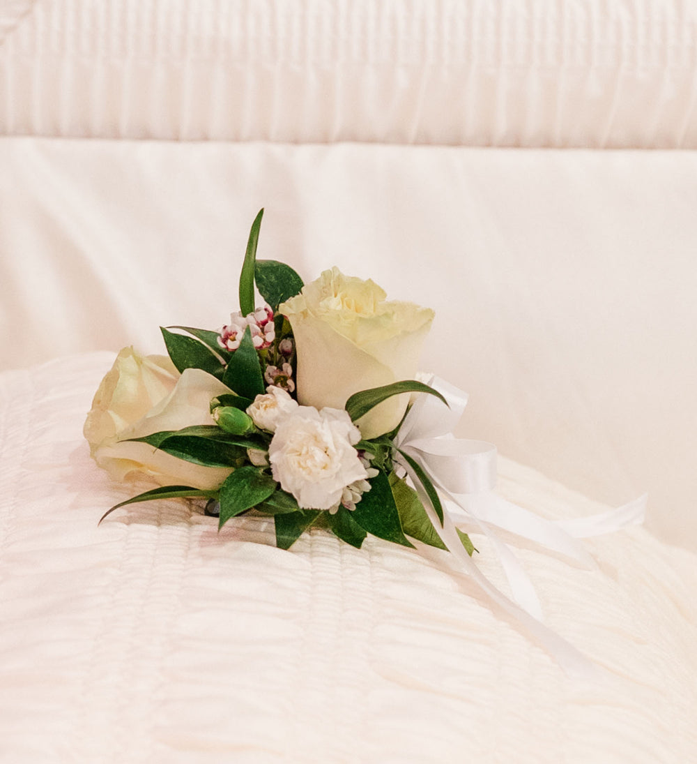 Shades Of White and Green